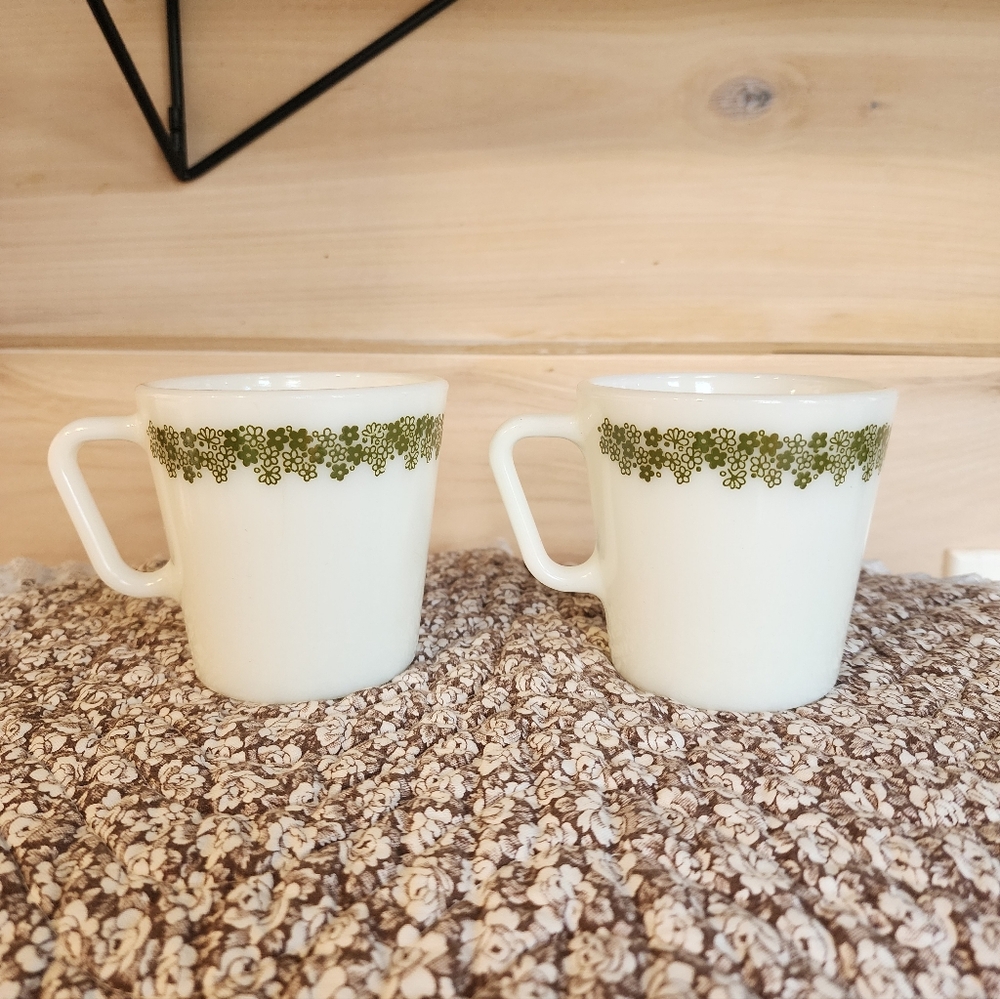 Vintage Pyrex Spring Meadow Coffee Mugs Set Of 2